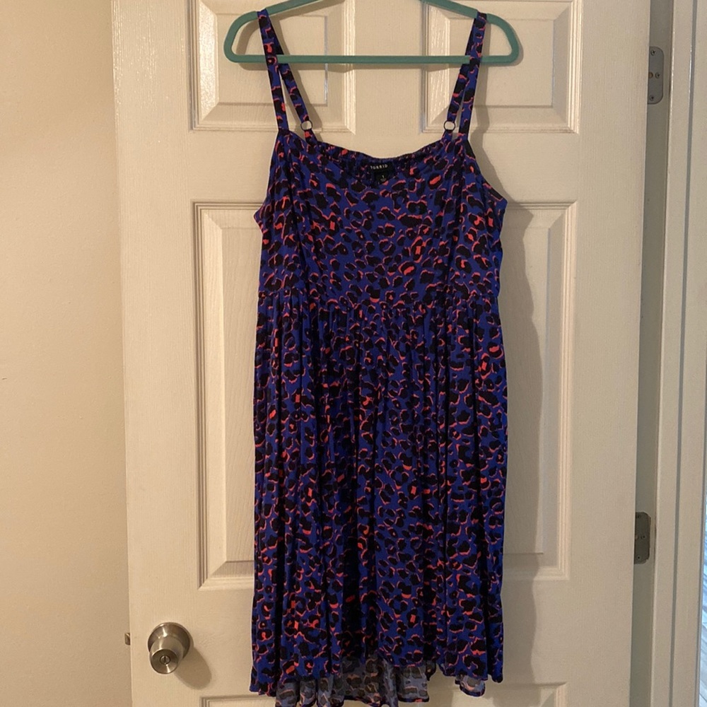 Beautiful Royal blue, black and pink sundress with pockets! Torrid size 1x.